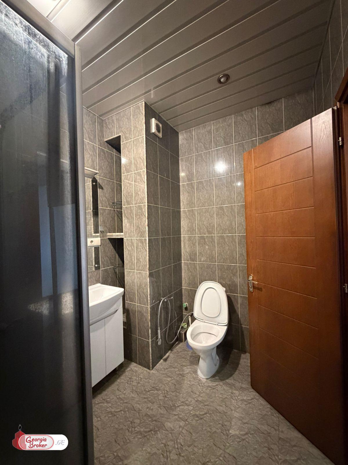 nearly repaired 3-room apartment for sale